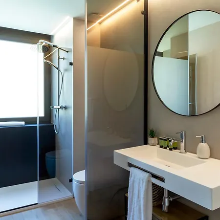 Feelathome Nervion Apartmán *